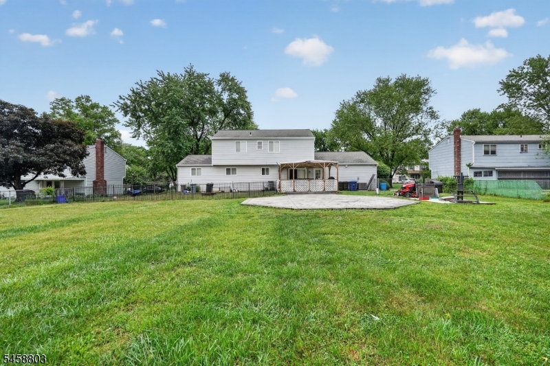 main property photo 30