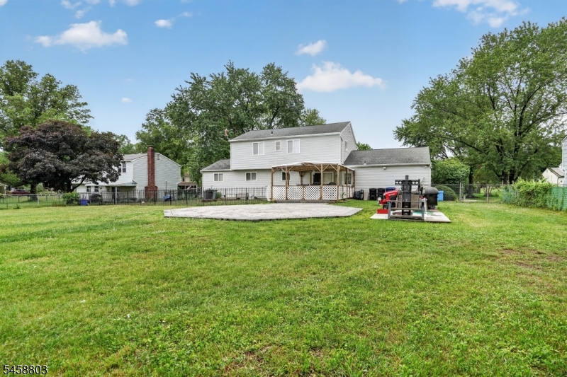main property photo 31