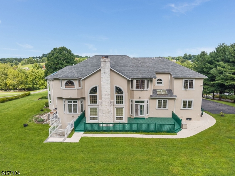 main property photo 33