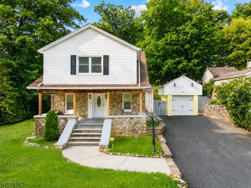 main property photo 39