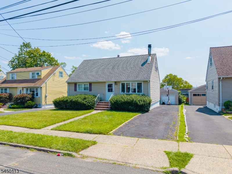 main property photo 25