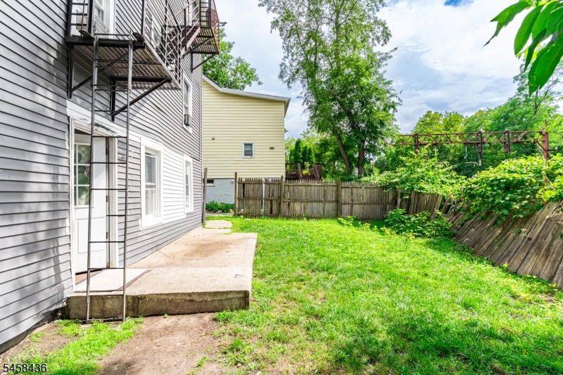 main property photo 44