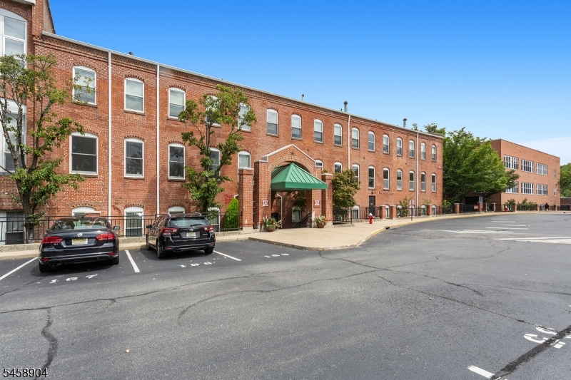 main property photo 39