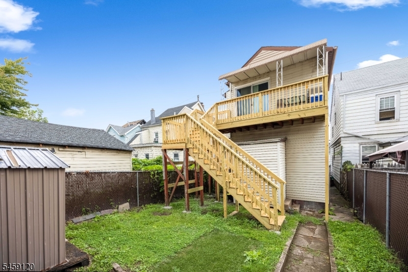 main property photo 21