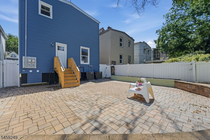 main property photo 45