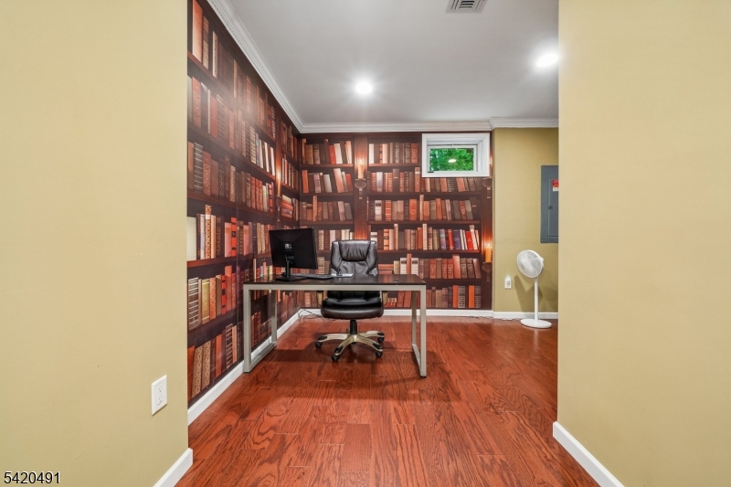 main property photo 41