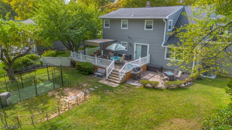 main property photo 34