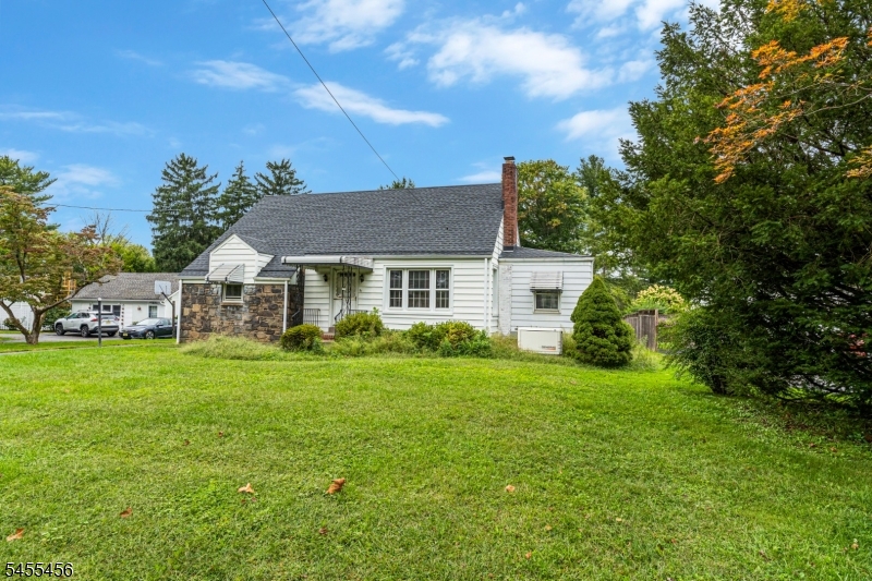 main property photo 35