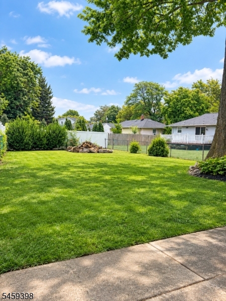main property photo 14
