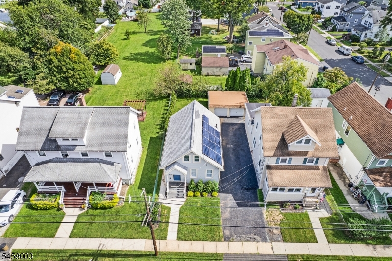 main property photo 25