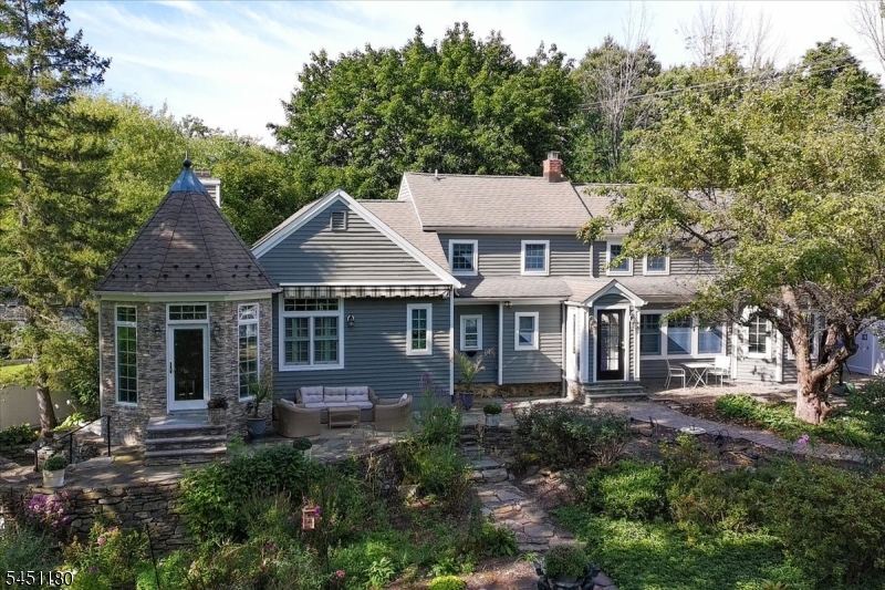 main property photo 41