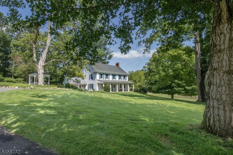 main property photo 45