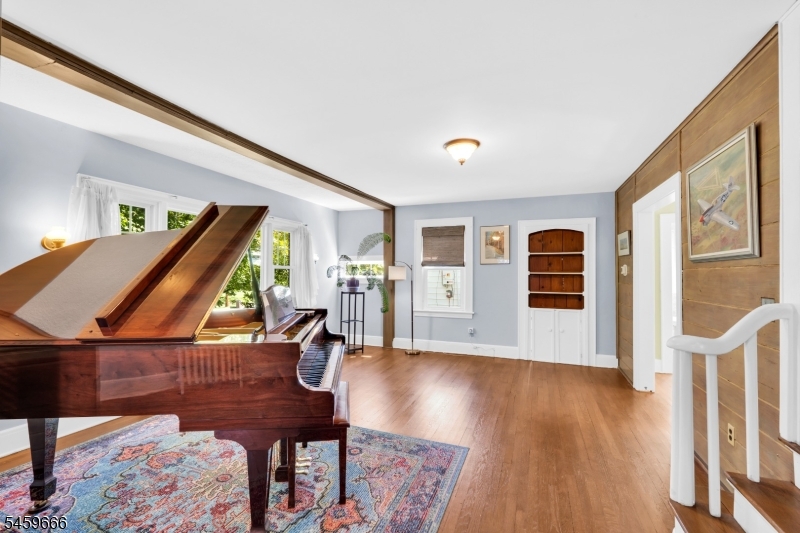 main property photo 5