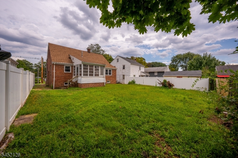 main property photo 14
