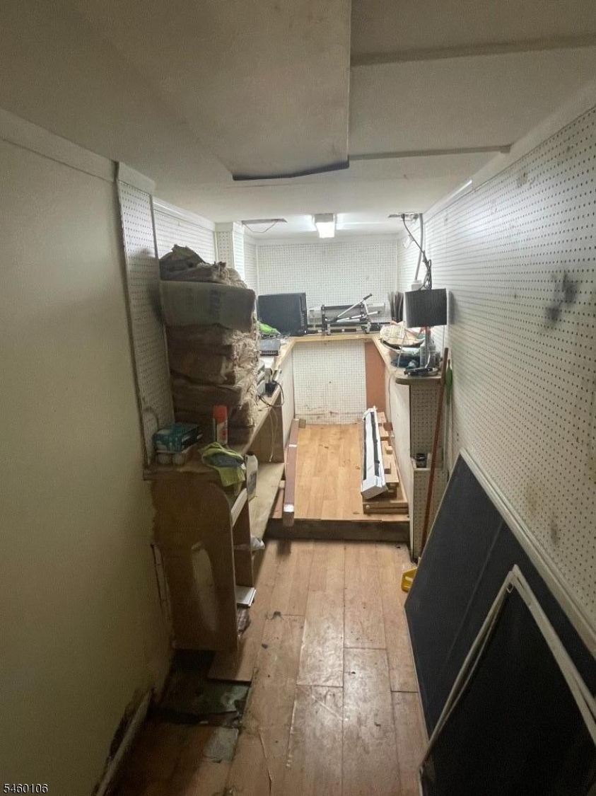 main property photo 24