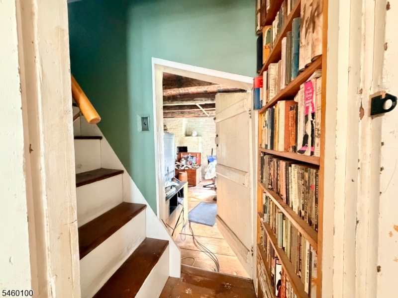 main property photo 12