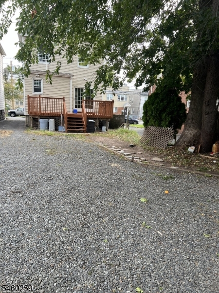 main property photo 28