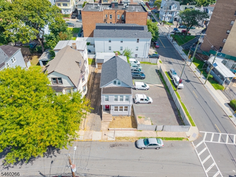 main property photo 36