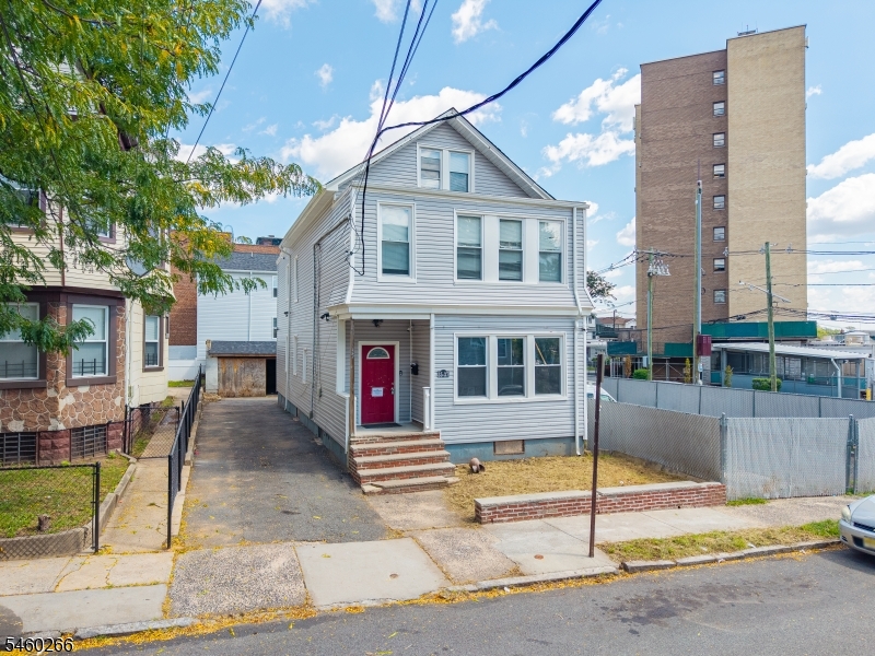 main property photo 41