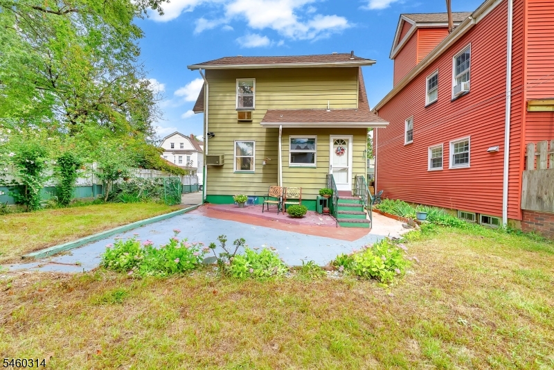 main property photo 11