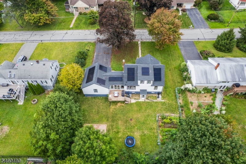 main property photo 32