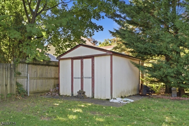 main property photo 47