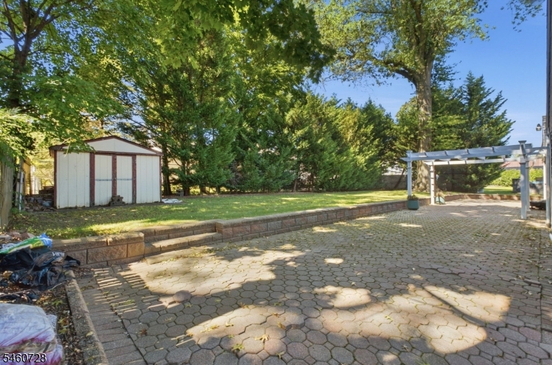 main property photo 48