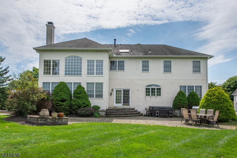 main property photo 45
