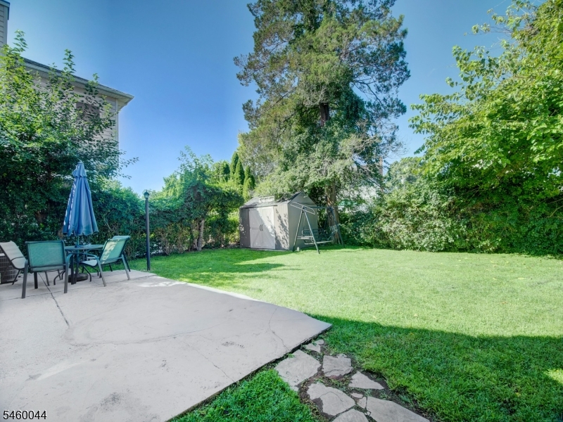 main property photo 16