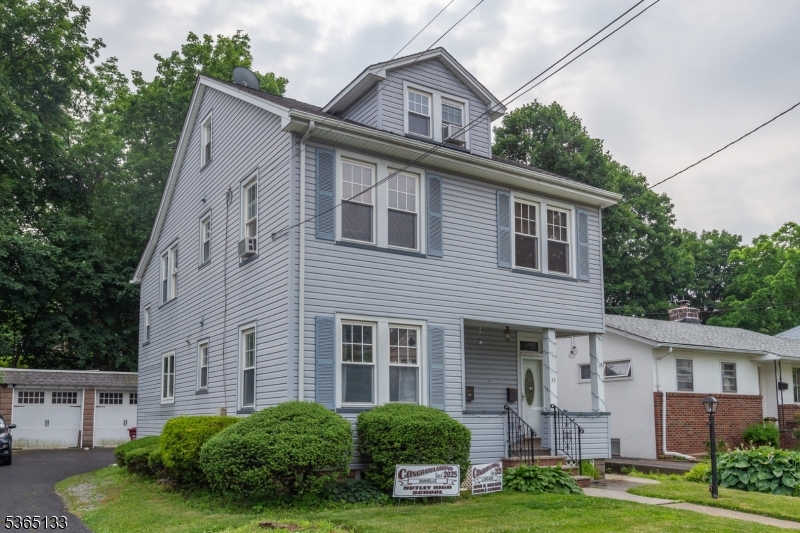 main property photo 8