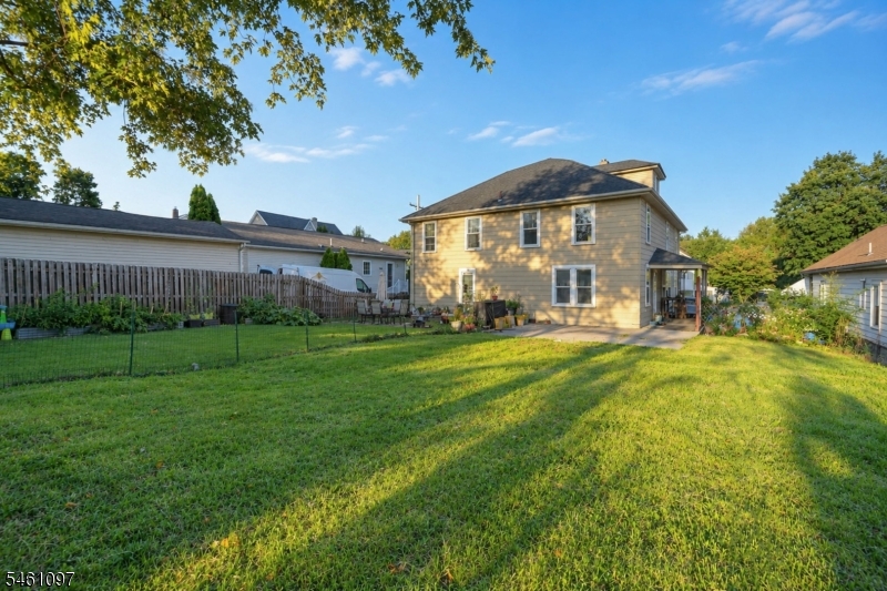 main property photo 26