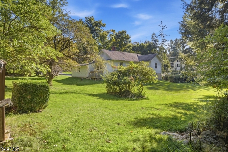 main property photo 28