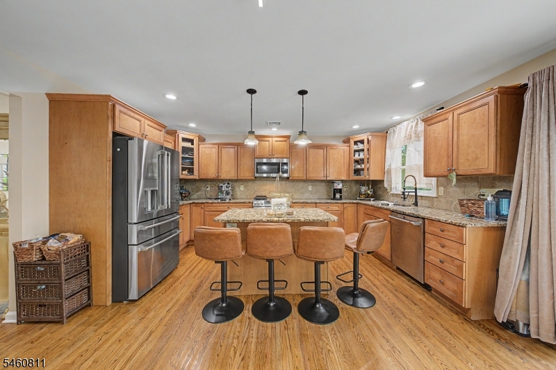 main property photo 14