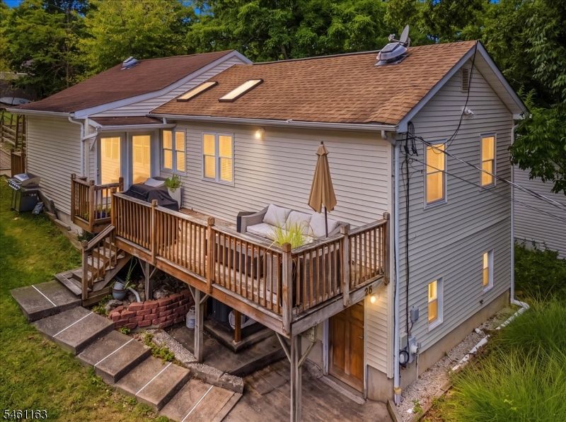 main property photo 25