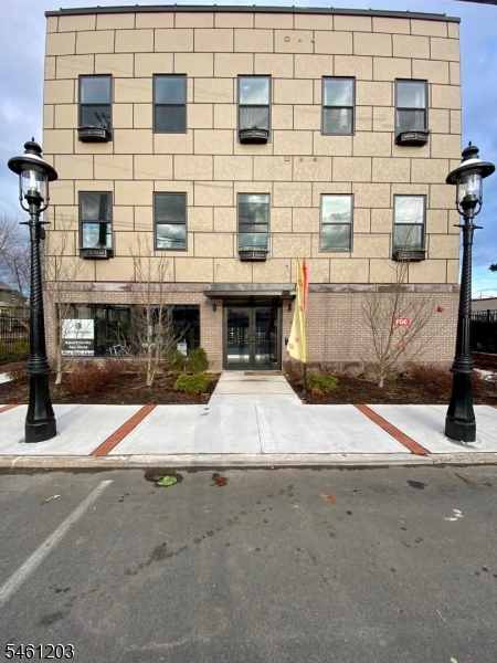main property photo 15