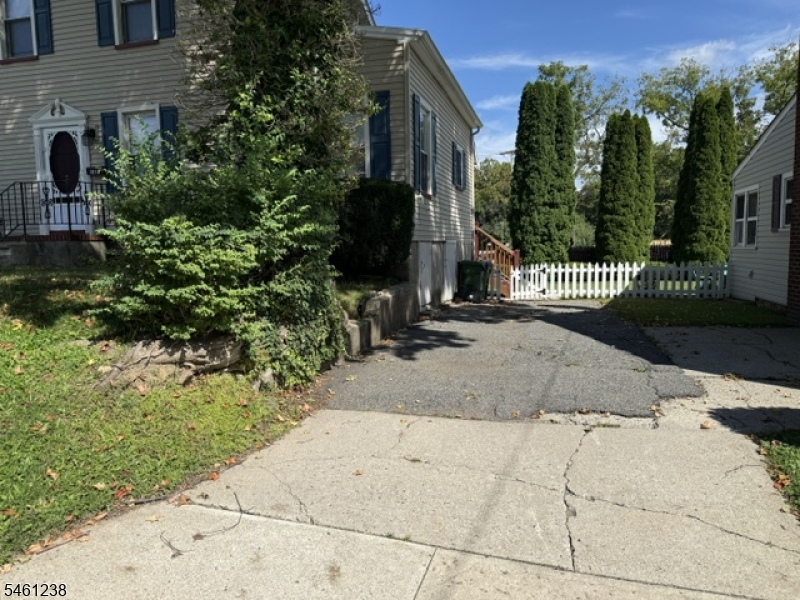 main property photo 19