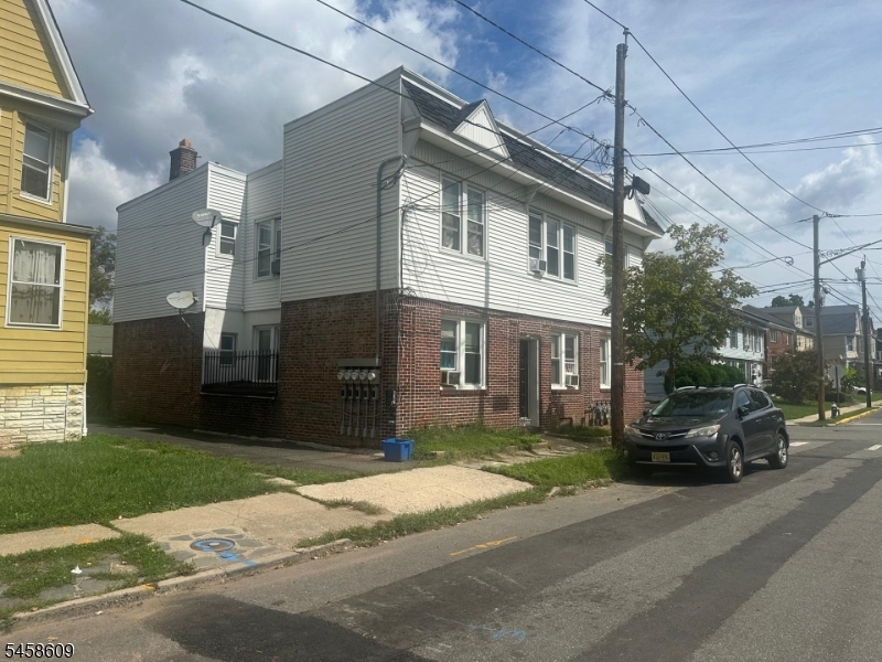 main property photo 6