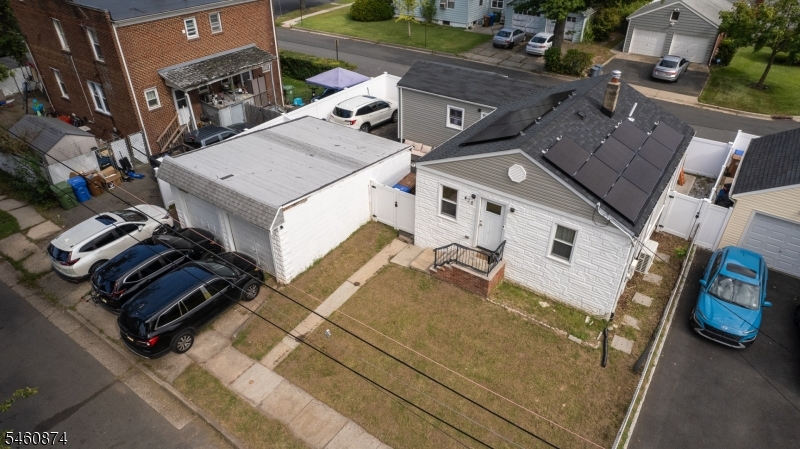 main property photo 18