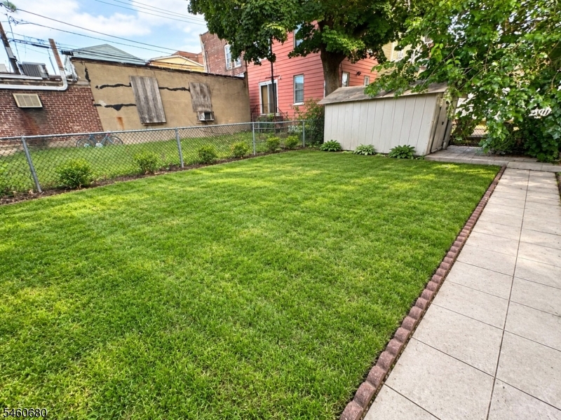 main property photo 12