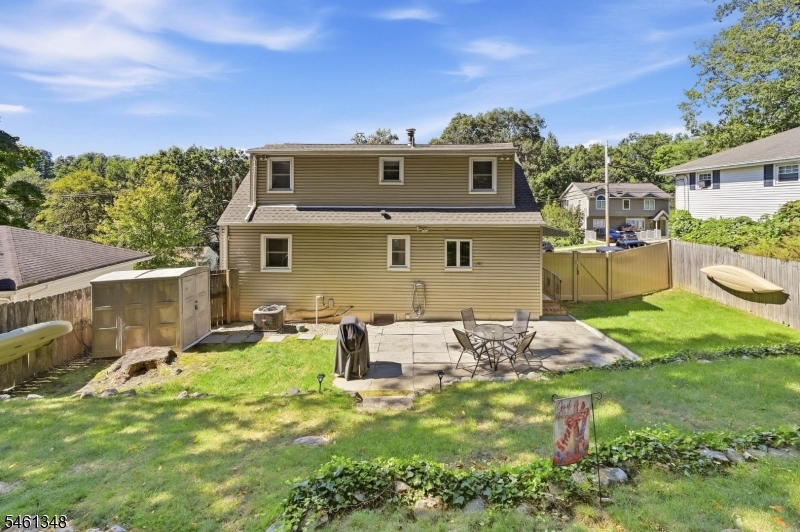 main property photo 34