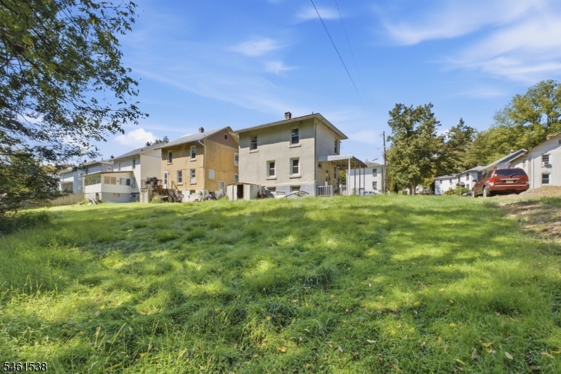 main property photo 6