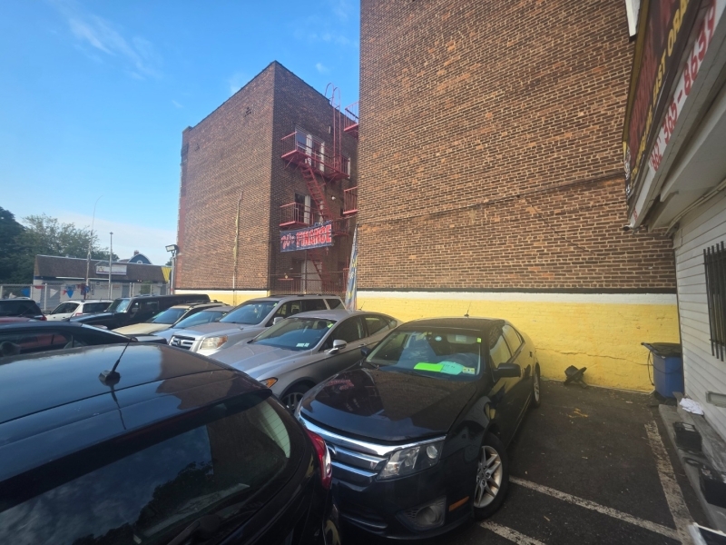 main property photo 39