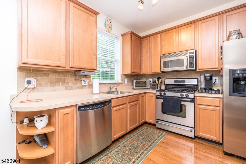 main property photo 15