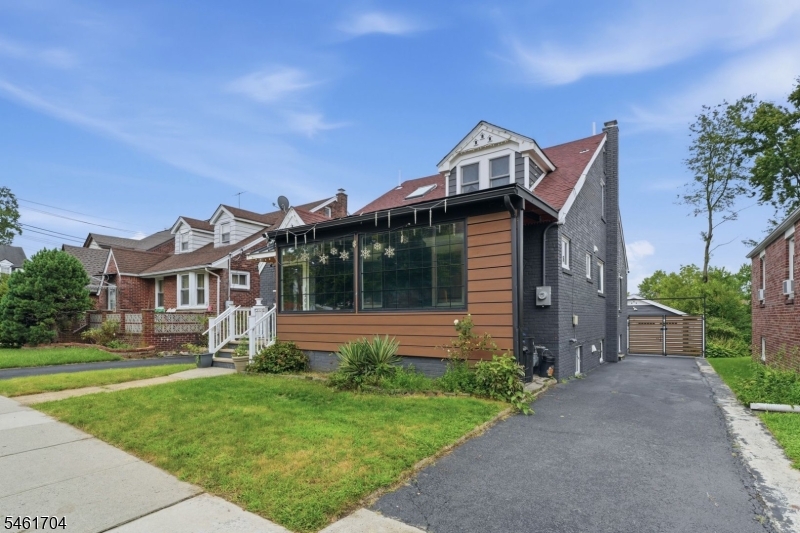 main property photo 33