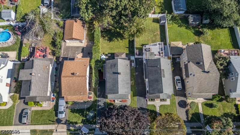 main property photo 40