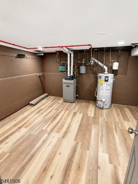 main property photo 19