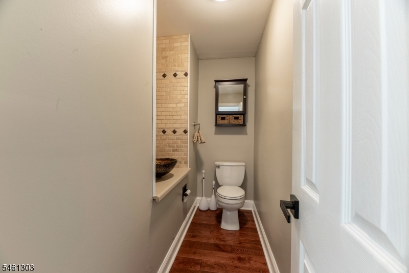 main property photo 14