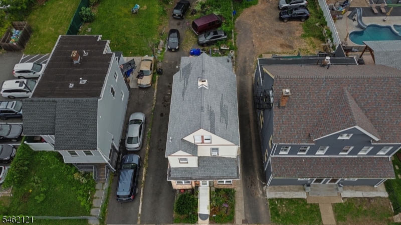 main property photo 40