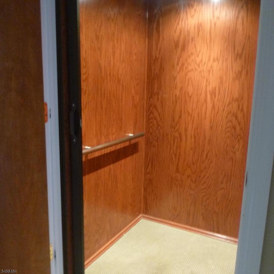 main property photo 17