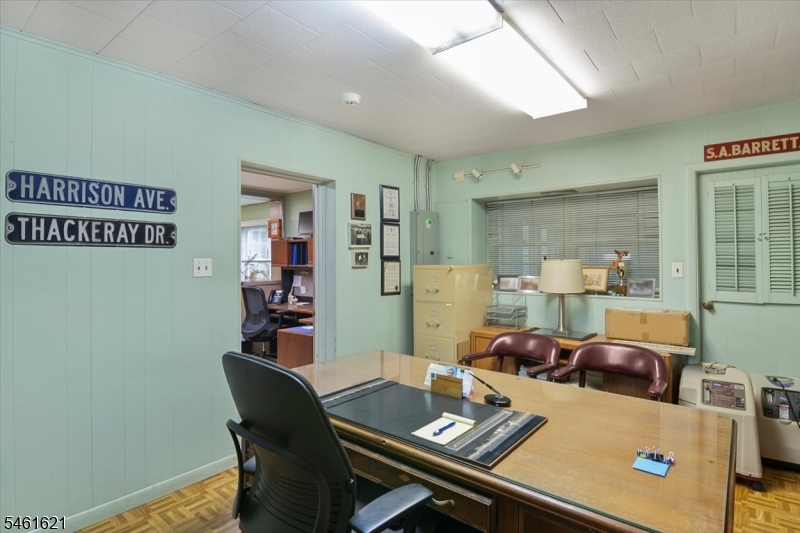 main property photo 35